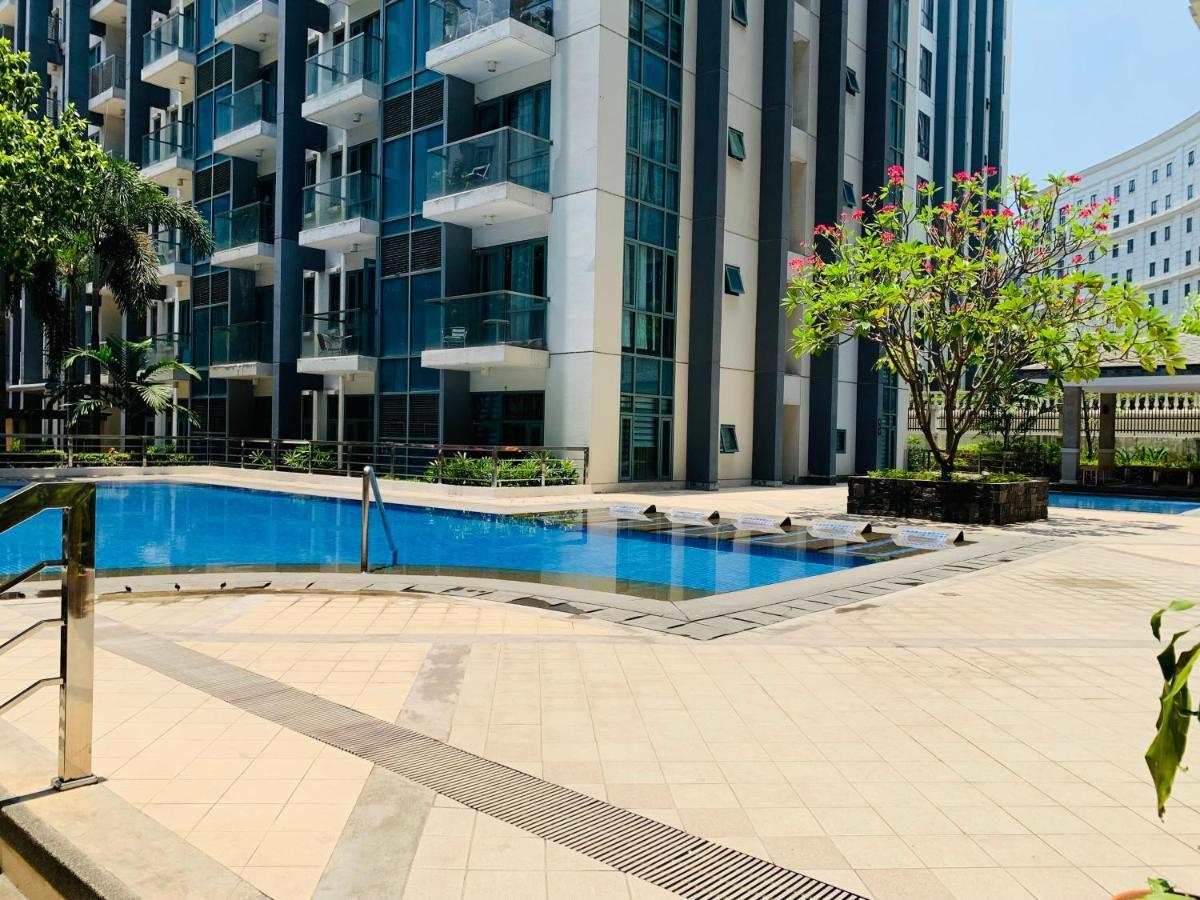 One Palm Tree Villas Condominium - Studio Room With Balcony - Across Terminal 3 Manila Exterior foto